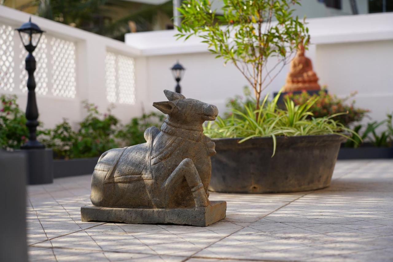 Buddha Beach Hotel Ковалам Экстерьер фото