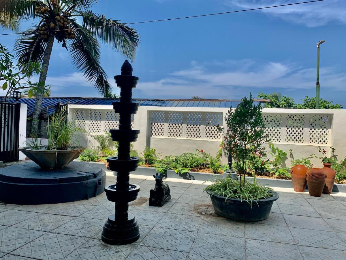 Buddha Beach Hotel Ковалам Экстерьер фото