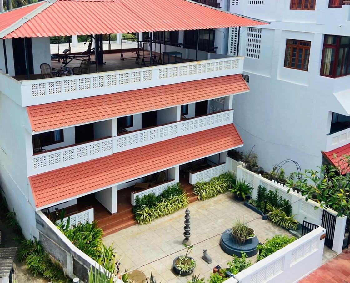 Buddha Beach Hotel Ковалам Экстерьер фото